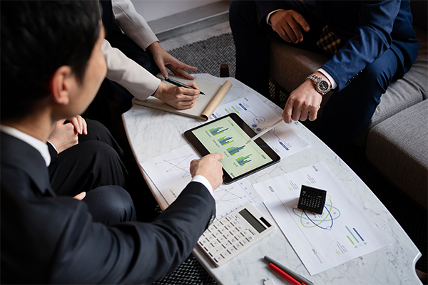 Finance & Professional Services